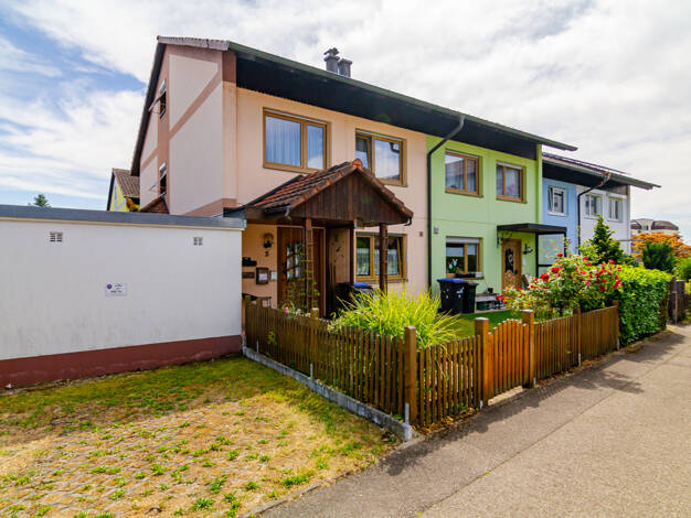 Reihenmittelhaus zum Kauf 497.000 € 6 Zimmer 170,7 m² 193 m² Grundstück Steinen 79585