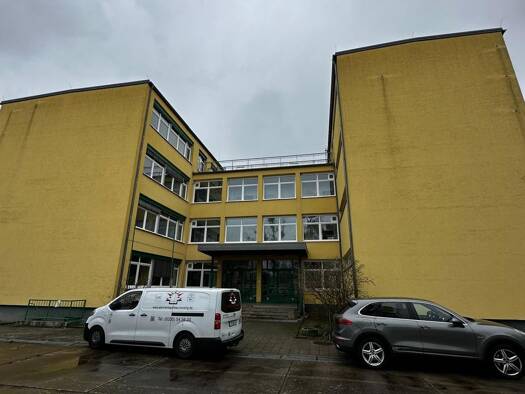 Haus zur Miete 10.500 € 66 Zimmer 1.357 m² 20.000 m² Grundstück frei ab sofort Seelower Straße 7 Müncheberg Müncheberg 15374