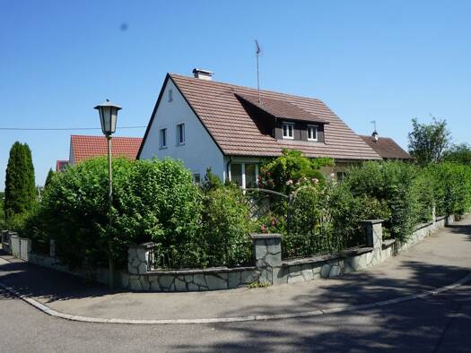 Einfamilienhaus zum Kauf 520.000 € 5,5 Zimmer 145 m² 562 m² Grundstück frei ab sofort Mössingen 72116