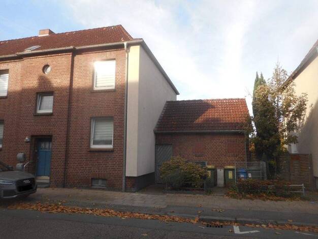 Mehrfamilienhaus zum Kauf provisionsfrei 305.000 € 6 Zimmer 130 m² 370 m² Grundstück Priestershof 61 Bermensfeld Oberhausen 46047
