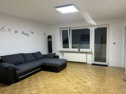 Wohnung zur Miete 1.180 € 4 Zimmer 100 m² Geschoss 2/4 frei ab 01.04.2026 Heisenbergstr. 16 Lengfeld Würzburg 97076