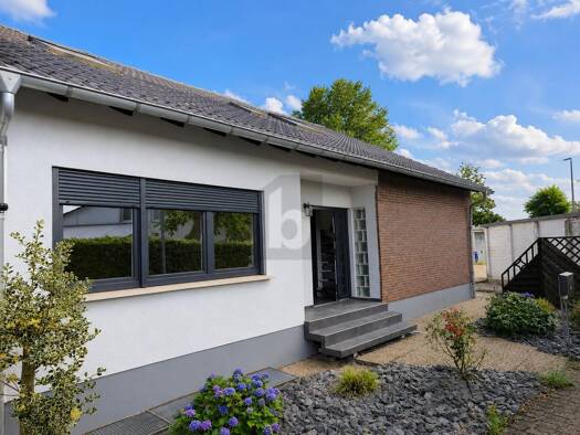 Einfamilienhaus zum Kauf 289.000 € 6 Zimmer 170 m² 548 m² Grundstück Steinrausch Saarlouis 66740