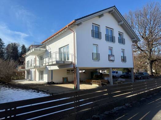 Maisonette zur Miete - Erstbezug 2.350 € 4 Zimmer 137,5 m² 1. Geschoss frei ab 01.04.2026 Kolbermoor 83059