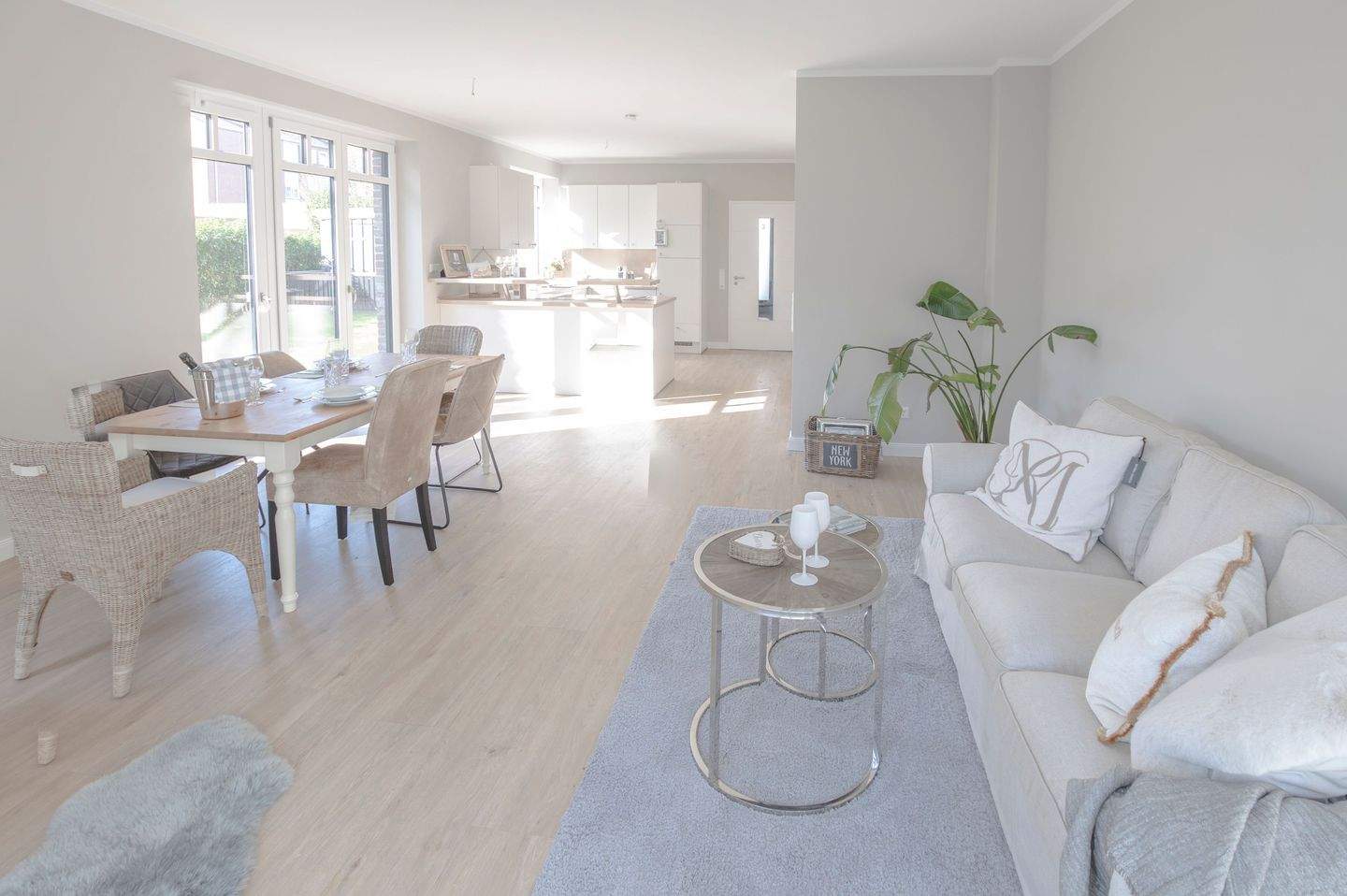 Property thumbnail 12