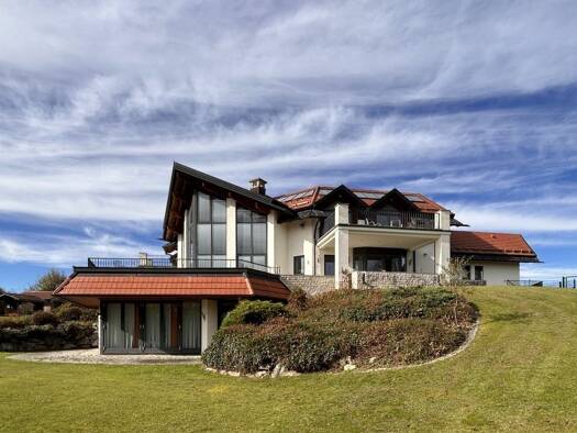 Villa zum Kauf 2.350.000 € 10 Zimmer 570 m² 22.000 m² Grundstück frei ab sofort Waltenhofen 87448