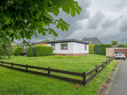 Bungalow zum Kauf provisionsfrei 252.000 € 4 Zimmer 100 m² 1.002 m² Grundstück Drochtersen Drochtersen 21706