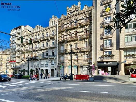 Haus zum Kauf - Erstbezug 2.600.000 € 1 Zimmer 1.732 m² COLON 31 Vigo 36201