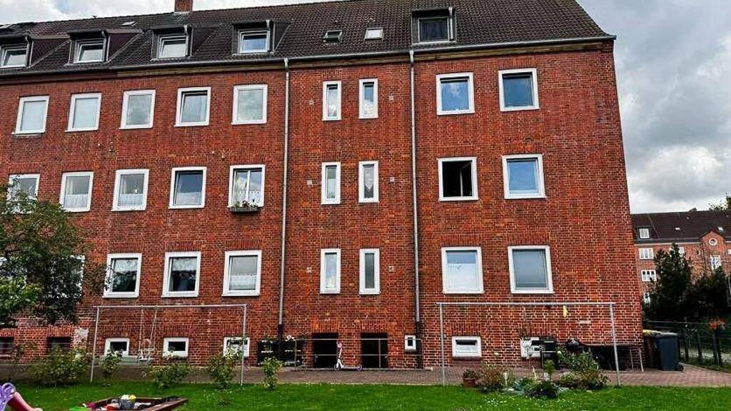 Mehrfamilienhaus zum Kauf 1.130.000 € 22 Zimmer 498 m² 757 m² Grundstück Reutershagen Rostock 18069