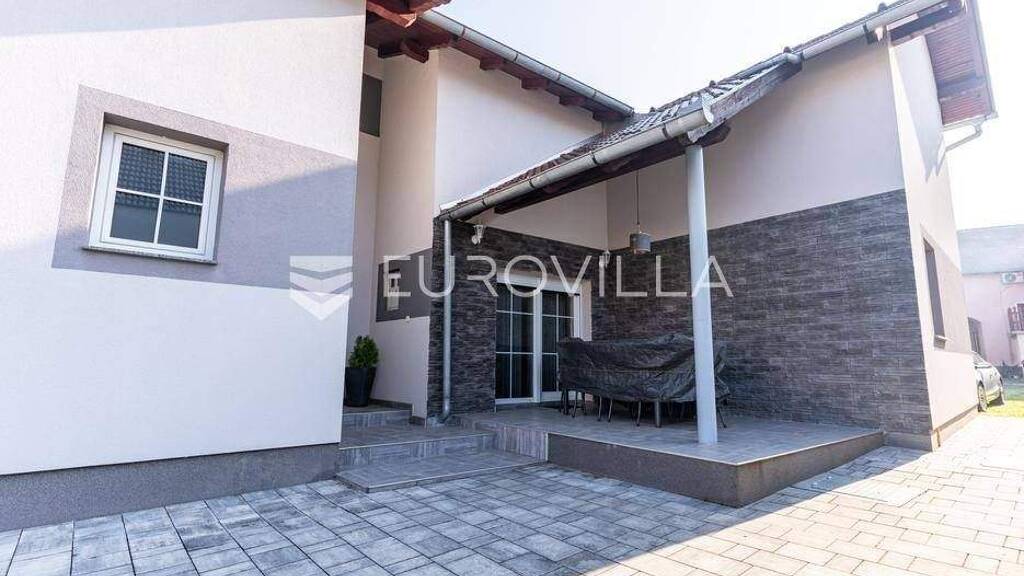 Haus zum Kauf 175.000 € 3 Zimmer 478 m² Centar Pozega