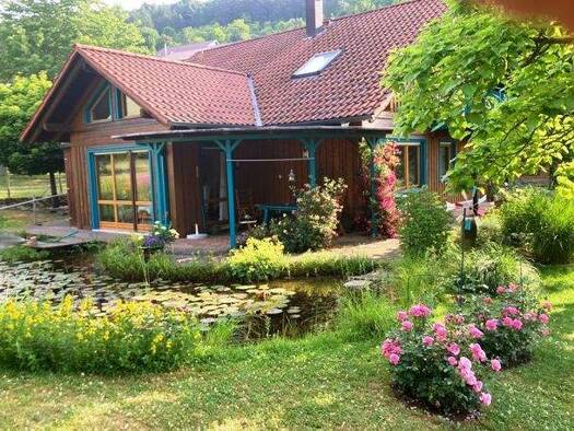 Einfamilienhaus zum Kauf 445.000 € 7 Zimmer 180 m² 1.266 m² Grundstück Schweigern Boxberg 97944