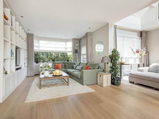 Herrenhaus zum Kauf 1.475.000 € 7 Zimmer 227 m² 372 m² Grundstück de mildestraat 61 The Hague 2596 SW