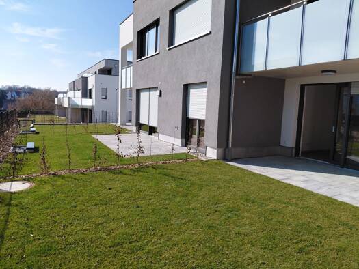 Terrassenwohnung zur Miete 1.200 € 3 Zimmer 75 m² Geschoss EG/3 frei ab sofort Roßtal 90574