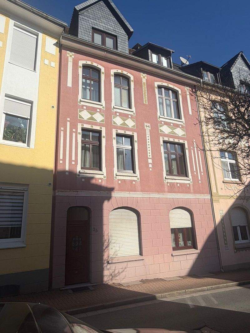 Immobilie in Lüdenscheid - Sehr gepflegtes 4-Familienhaus nahe Loher Wäldchen mit kleinem Garten… - Bild 1