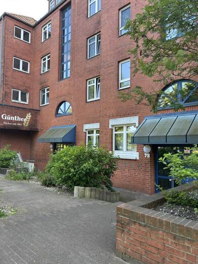 Wohnung zur Miete 809 € 3 Zimmer 73 m² 2. Geschoss frei ab 10.07.2025 Olshausenstraße 77 Ravensberg Bezirk 3 Kiel 24106