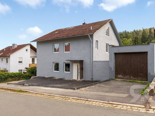 Einfamilienhaus zum Kauf 359.000 € 4 Zimmer 160 m² 1.490 m² Grundstück Nabburg Nabburg 92507