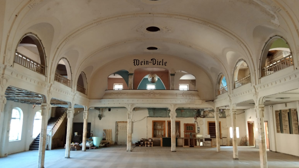 Bürogebäude zum Kauf als Kapitalanlage geeignet 1.100.000 € 1.800 m² 2.670 m² Grundstück Großbothen Grimma 04668