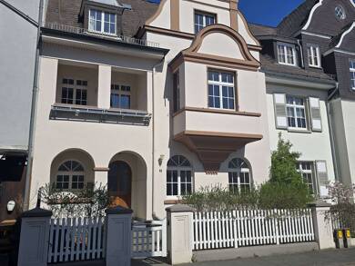 Reihenmittelhaus zum Kauf 799.000 € 7 Zimmer 205 m² 243 m² Grundstück Josef-Ludwig-Straße 4 Limburg Limburg 65549
