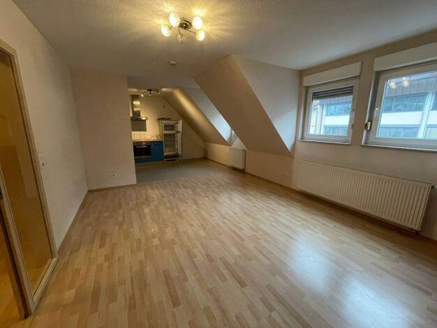 Wohnung zur Miete 830 € 3 Zimmer 80 m² frei ab sofort Kaiserstr. 149 Friedberg 61169