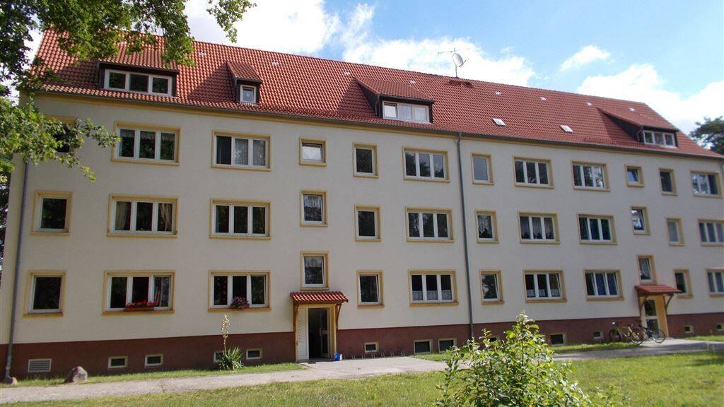 Wohnung zur Miete 395 € 4 Zimmer 79 m² 2. Geschoss frei ab sofort Elsnig 04880