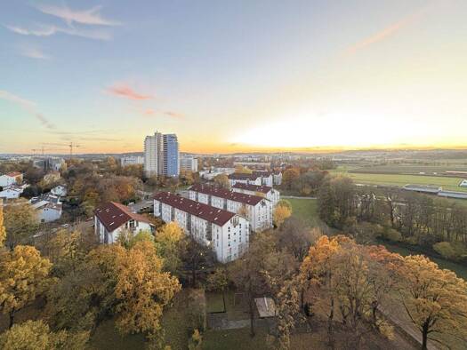 Wohnung zum Kauf 220.000 € 3 Zimmer 80 m² 13. Geschoss frei ab sofort Fasanenhof Stuttgart 70565