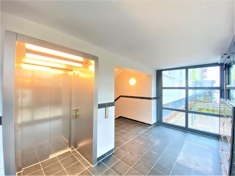 Wohnung zur Miete 1.060 € 4 Zimmer 111,5 m²<br/>Wohnfläche 2.<br/>Geschoss 01.02.2025<br/>Verfügbarkeit Friedrich-Engels-Str. 27 Großer Dreesch Schwerin 19061