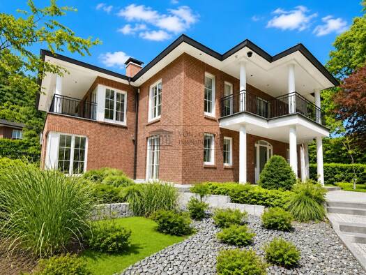 Einfamilienhaus zum Kauf 1.799.000 € 8 Zimmer 333 m² 1.100 m² Grundstück Wohldorf-Ohlstedt Hamburg 22397