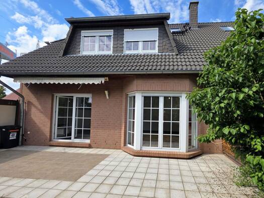 Reihenendhaus zur Miete 1.900 € 5 Zimmer 148 m² 220 m² Grundstück Empelde Ronnenberg 30952