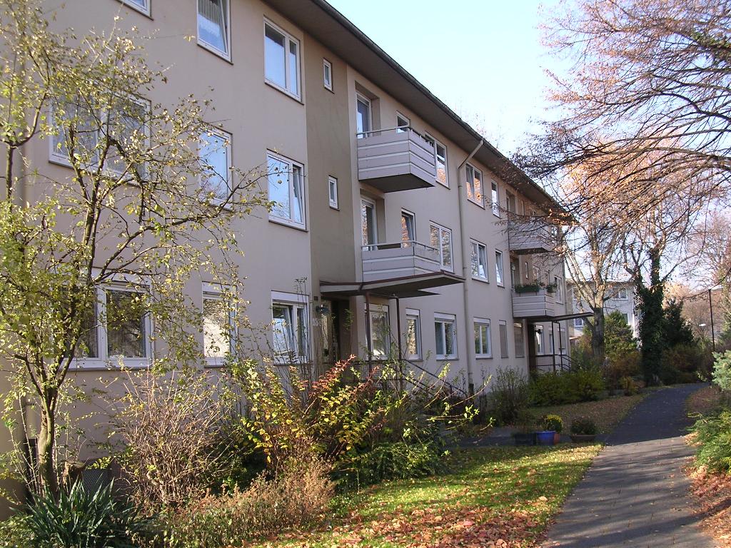 Wohnung zur Miete 379 € 2 Zimmer 33,6 m²<br/>Wohnfläche 1.<br/>Geschoss 10.01.2025<br/>Verfügbarkeit Im Schlenk 135 Wanheimerort Duisburg 47055