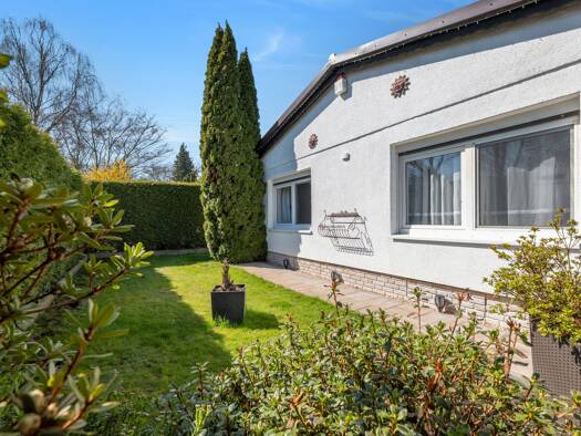 Haus zum Kauf 260.000 € 3 Zimmer 62 m² 266 m² Grundstück Spandau Spandau 13587