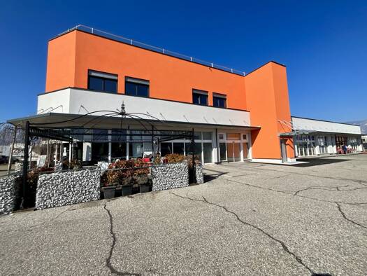 Praxis zur Miete 1.857 € Lind Villach 9500