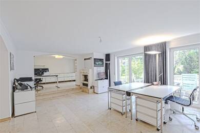 Villa zum Kauf 10 Zimmer 500 m² 13.600 m² Grundstück Dechsendorf Erlangen 91056