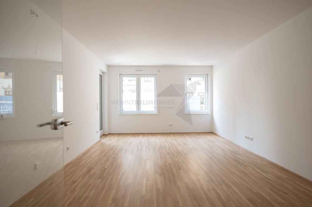 Wohnung zur Miete 787 € 3 Zimmer 77 m²<br/>Wohnfläche EG<br/>Geschoss ab sofort<br/>Verfügbarkeit Rudolf-Liebold-Straße 8 Hilbersdorf 150 Chemnitz 09131