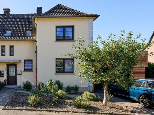 Doppelhaushälfte zum Kauf 484.000 € 5 Zimmer 120 m² 377 m² Grundstück Annabergstraße 27 Mitte-Ost Mülheim an der Ruhr 45470