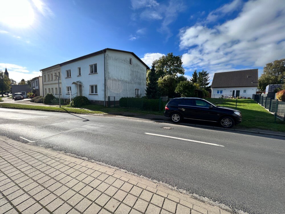 Mehrfamilienhaus zum Kauf 269.000 € 9 Zimmer 222 m²<br/>Wohnfläche 608 m²<br/>Grundstück Kröslin Kröslin 17440