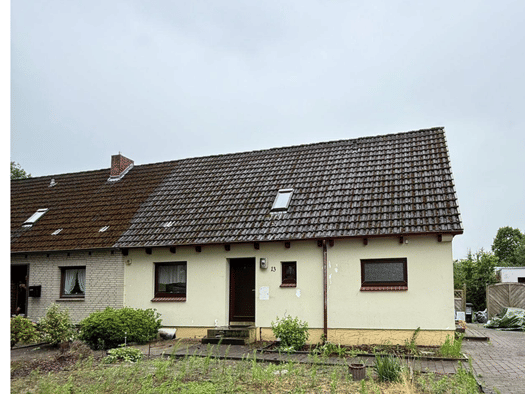 Einfamilienhaus zum Kauf provisionsfrei 269.000 € 4 Zimmer 82,6 m² 882 m² Grundstück frei ab sofort Stargarder Straße 13 Elmshorn 25335