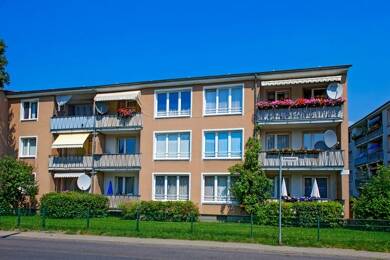 Wohnung zur Miete 709 € 3,5 Zimmer 68,6 m² 2. Geschoss Pohlmanstraße 3 Niehl Köln 50735