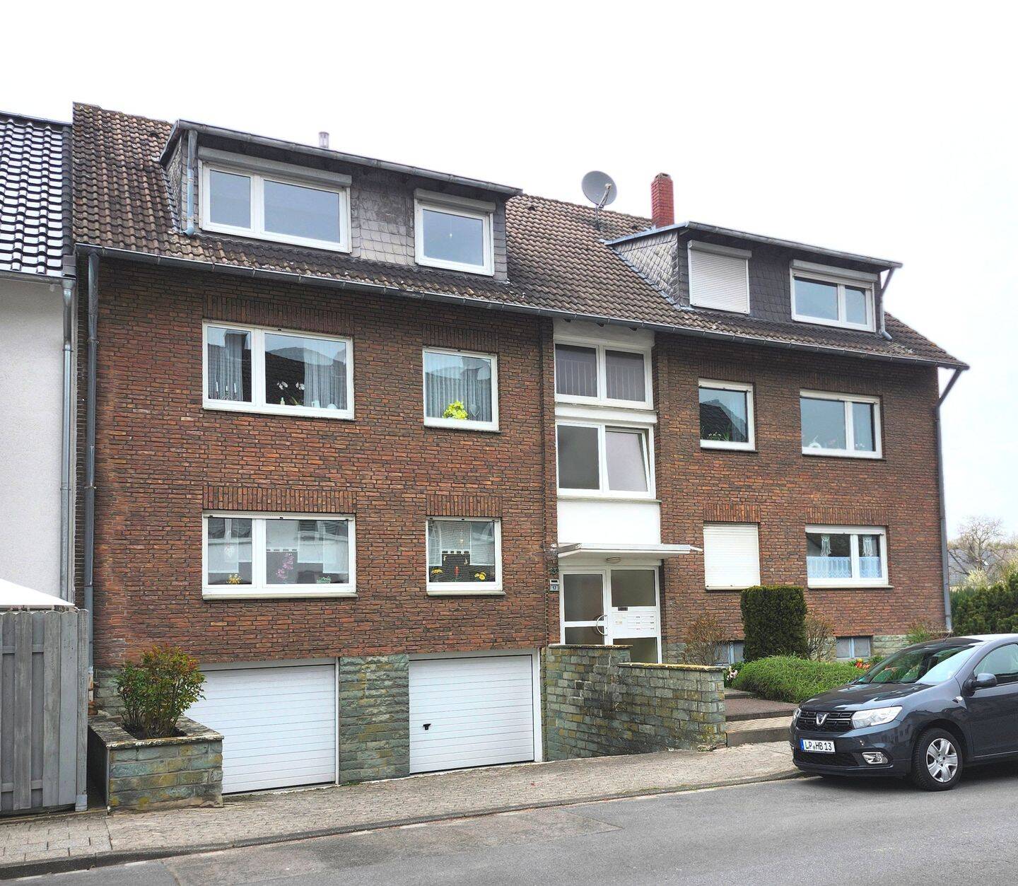 Immobilie in Lippstadt - Mehrfamilienhaus Lippstadt – solide Kapitalanlage mit 6 Einheiten und Ausbaupotenzial - Bild 0