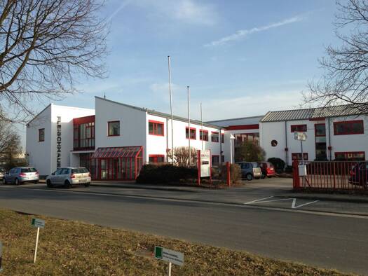 Büro-/Lagergebäude zur Miete 9,01 € 16 Zimmer 753 m² Bürofläche Benzstraße 10 Heßlingen Neuhaus - Reislingen 38446