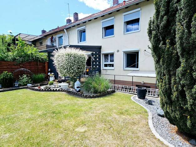 Reihenendhaus zum Kauf 390.000 € 7 Zimmer 136 m² 708 m² Grundstück Kitzingen Kitzingen 97318