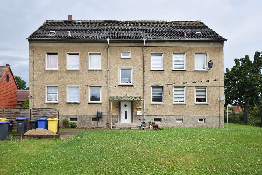 Mehrfamilienhaus zum Kauf als Kapitalanlage geeignet 180.000 € 12 Zimmer 261,2 m²<br/>Wohnfläche 3.388 m²<br/>Grundstück Vogelsdorf Huy 38836