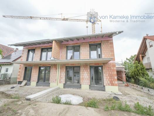 Doppelhaushälfte zum Kauf - Erstbezug provisionsfrei 699.000 € 4 Zimmer 120 m² 280 m² Grundstück frei ab 01.10.2026 Heßdorf 91093