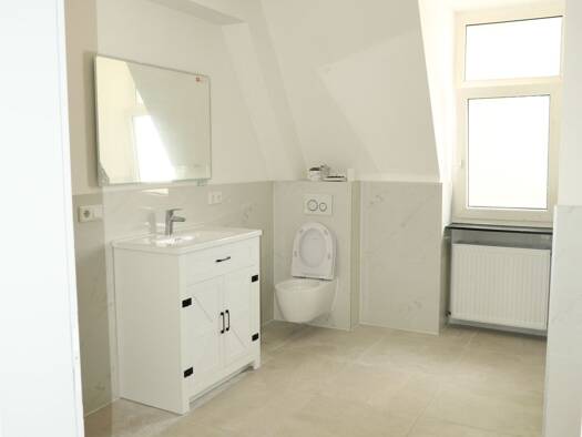 Wohnung zur Miete 1.096 € 2 Zimmer 63 m² Geschoss 2/3 frei ab sofort Mögeldorf Östliche Außenstadt 90482