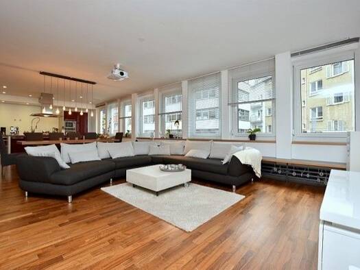Loft zur Miete 2.250 € 3,5 Zimmer 147 m² Geschoss 1/5 frei ab 01.09.2026 West Stuttgart 70176