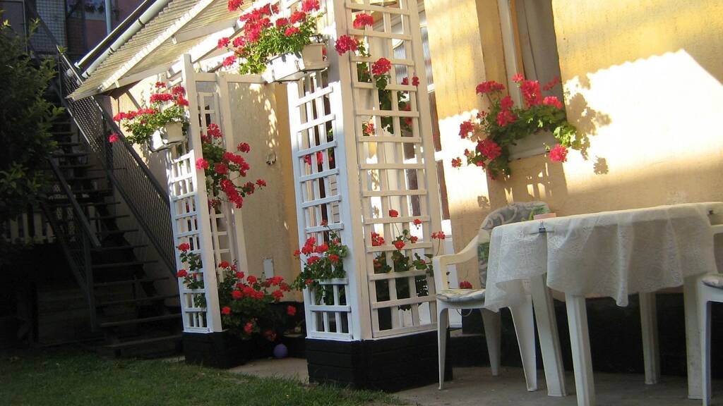 Einfamilienhaus zum Kauf 447.500 € 10 Zimmer 300 m² 570 m² Grundstück Siófok 8600