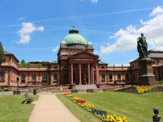 Einfamilienhaus zum Kauf 2.400.000 € 10 Zimmer 210 m² 1.000 m² Grundstück frei ab sofort Gonzenheim Bad Homburg vor der Höhe 61348