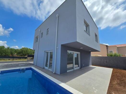 Villa zum Kauf - Erstbezug 470.000 € 3 Zimmer 142 m² Vir 23234