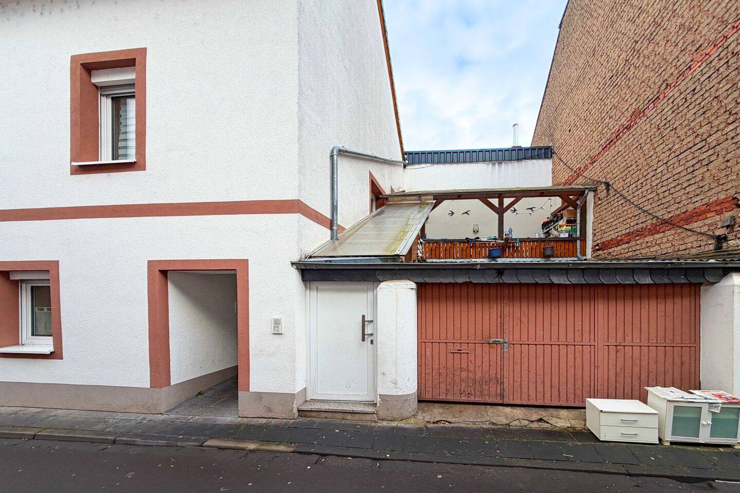 Immobilie in Wittlich - Stadt Wittlich: Kernsaniertes, attraktives Vier-Parteien-Haus, zentrale Lage, über 5 % Rendite - Bild 2