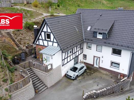 Mehrfamilienhaus zum Kauf 220.000 € 9 Zimmer 249 m² 701 m² Grundstück Girkhausen Bad Berleburg 57319