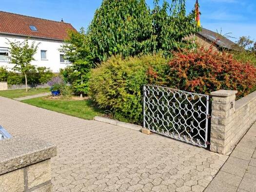 Einfamilienhaus zum Kauf provisionsfrei 444.000 € 6,5 Zimmer 163 m² 1.024 m² Grundstück Kernstadt Süd Peine 31226