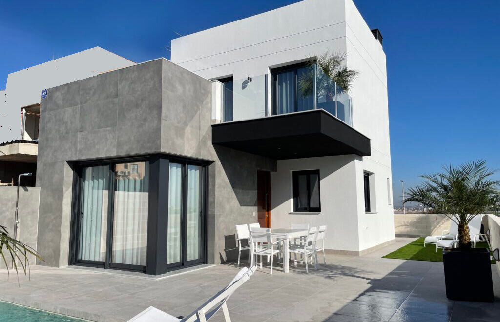 Villa zum Kauf 500.000 € 6 Zimmer 175,2 m²<br/>Wohnfläche 177 m²<br/>Grundstück Torrevieja